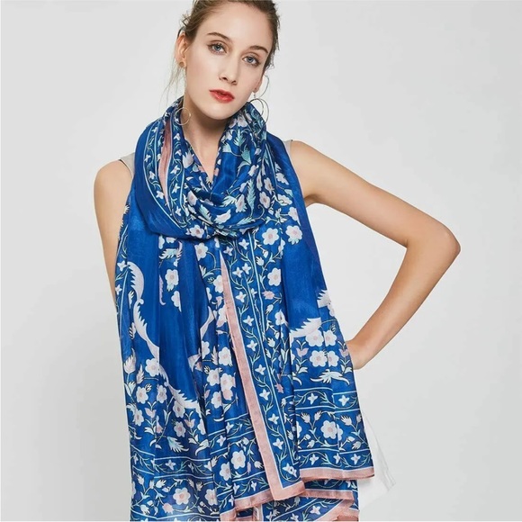NWT Dana Xu 100% Mulberry Silk Large Blue Scarf
Shawl Wrap 96.5" L & 43.3" W - Picture 9 of 12